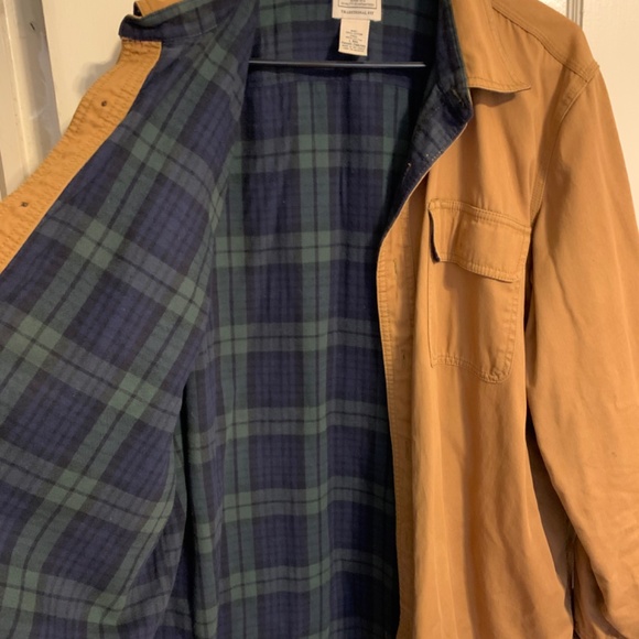 L.L. Bean Men’s Flannel-Lined Hurricane Shirt - Picture 3 of 5